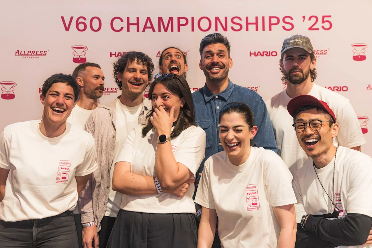 V60CHAMPS_CROWD